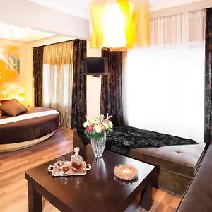 https://plaza-hotel-philian-hotels-and-resorts.hotelschalkidiki.net
